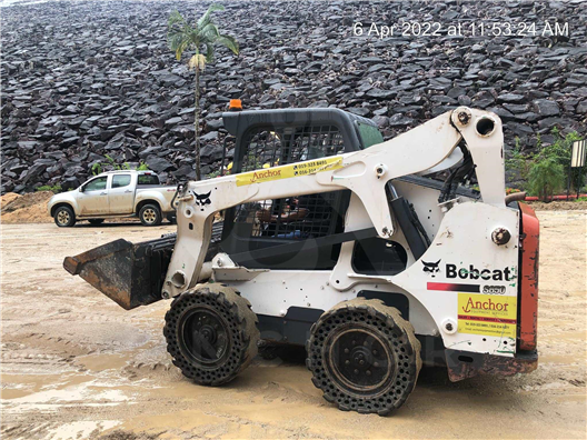 Bobcat Skid Steer Loader S650 & S530 and Mini Excavator  3.2 Ton