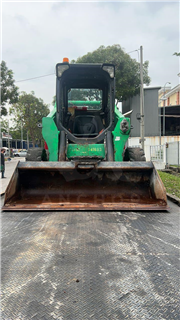 Bobcat Skid Steer Loader S650